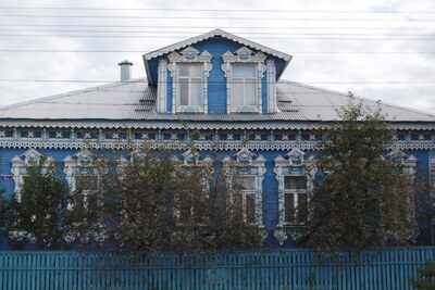 Резной домик в селе Марчуги