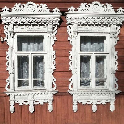 Окна села Середниково