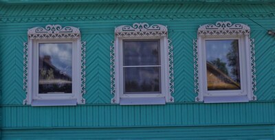 Окошки Опеченского Посада-старые и новые