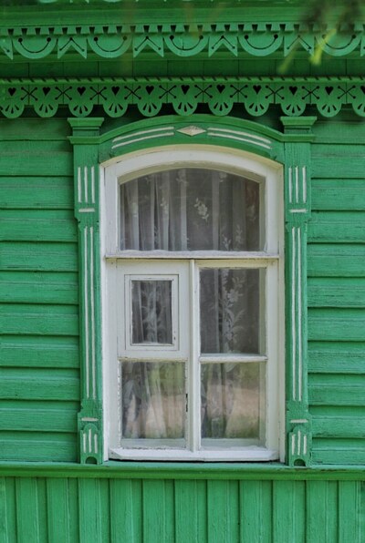Одиночные окошки Боровичей