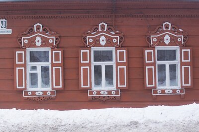 Невероятный пятистенок со ставнями