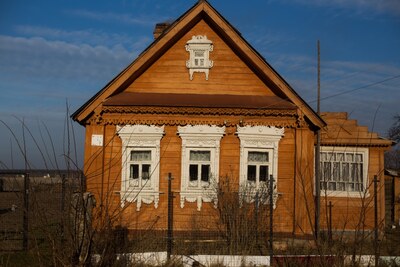 Два Русских домика из Алешина
