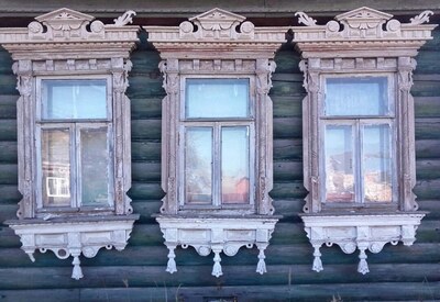 Необыкновенные окна из Середникова