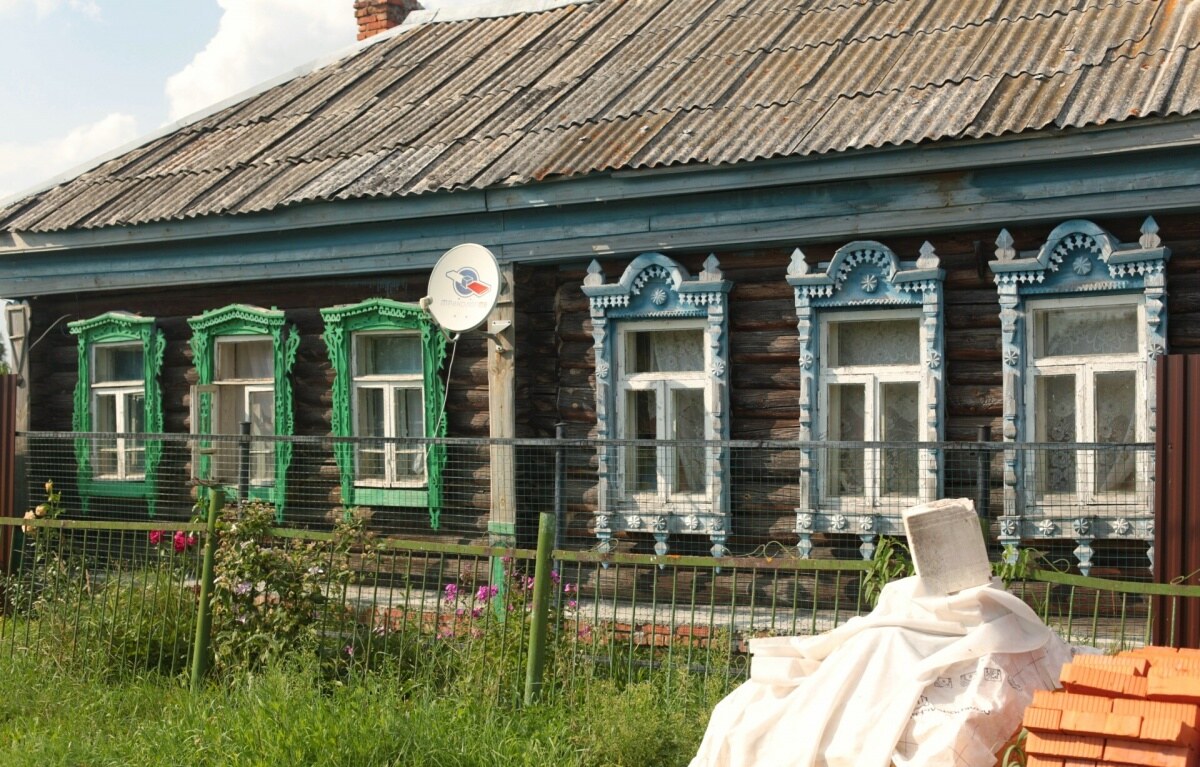 Дома деревни Фролково