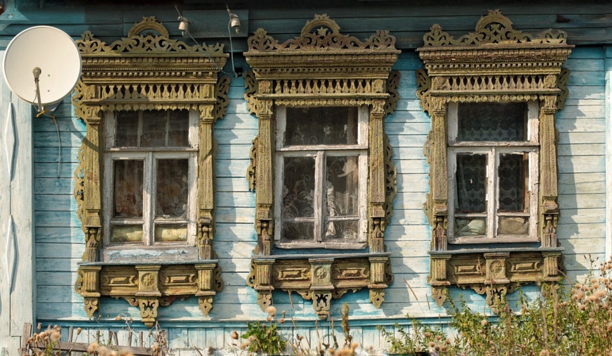 Окошки деревни Фролково
