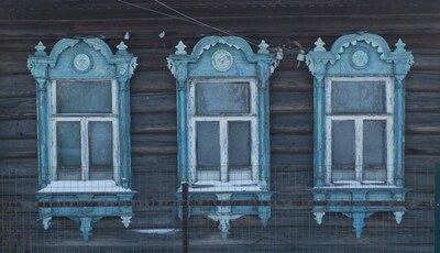 Окошки деревни Бормусово