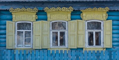 наличники со ставнями из Мисцева