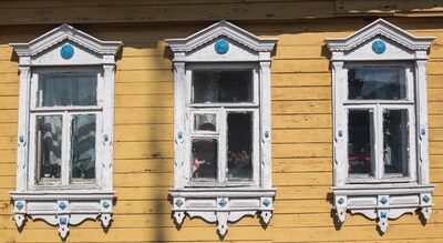 Окошки села Рыжева