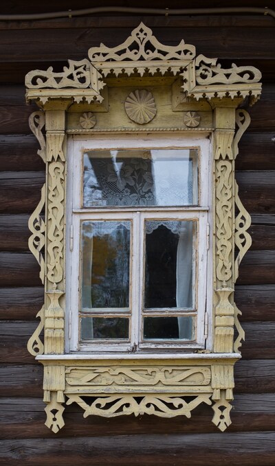 Окошки села Петровское