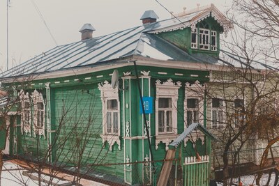 Дома деревни Коробовской
