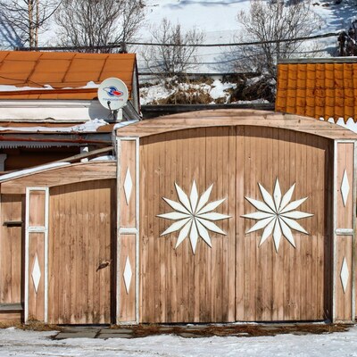 Поселок Листвянка. Озеро Байкал.