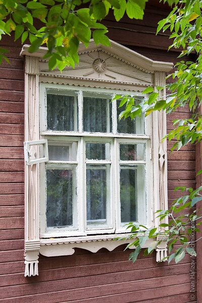 Деревянные резные наличники подмосковного Дмитрова