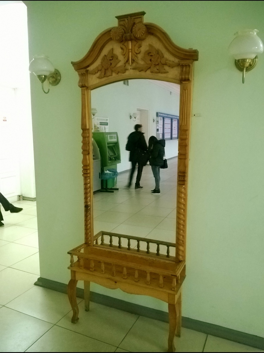 Зеркало во 2-м корпусе ТГАСУ