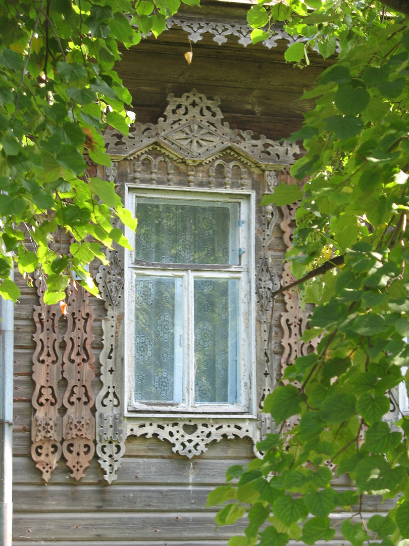 Резные наличники Ростова Великого