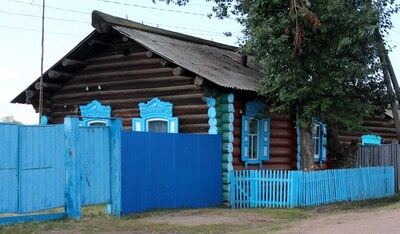 Бурятия. Харашибирь. Семейские. Год постройки этого дома - 1869.