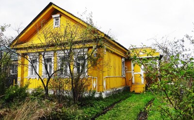 Деревянные дома в деревне Донино