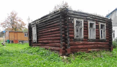 Деревянные дома в деревне Донино