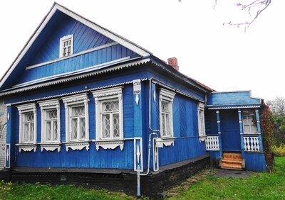 Деревянные дома в деревне Донино
