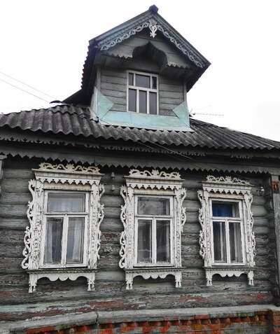 Деревянные дома в деревне Донино