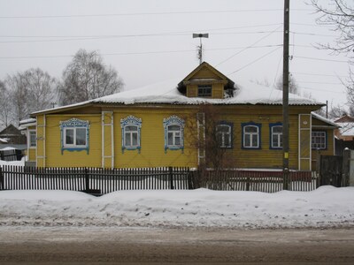 Углич, Левый берег