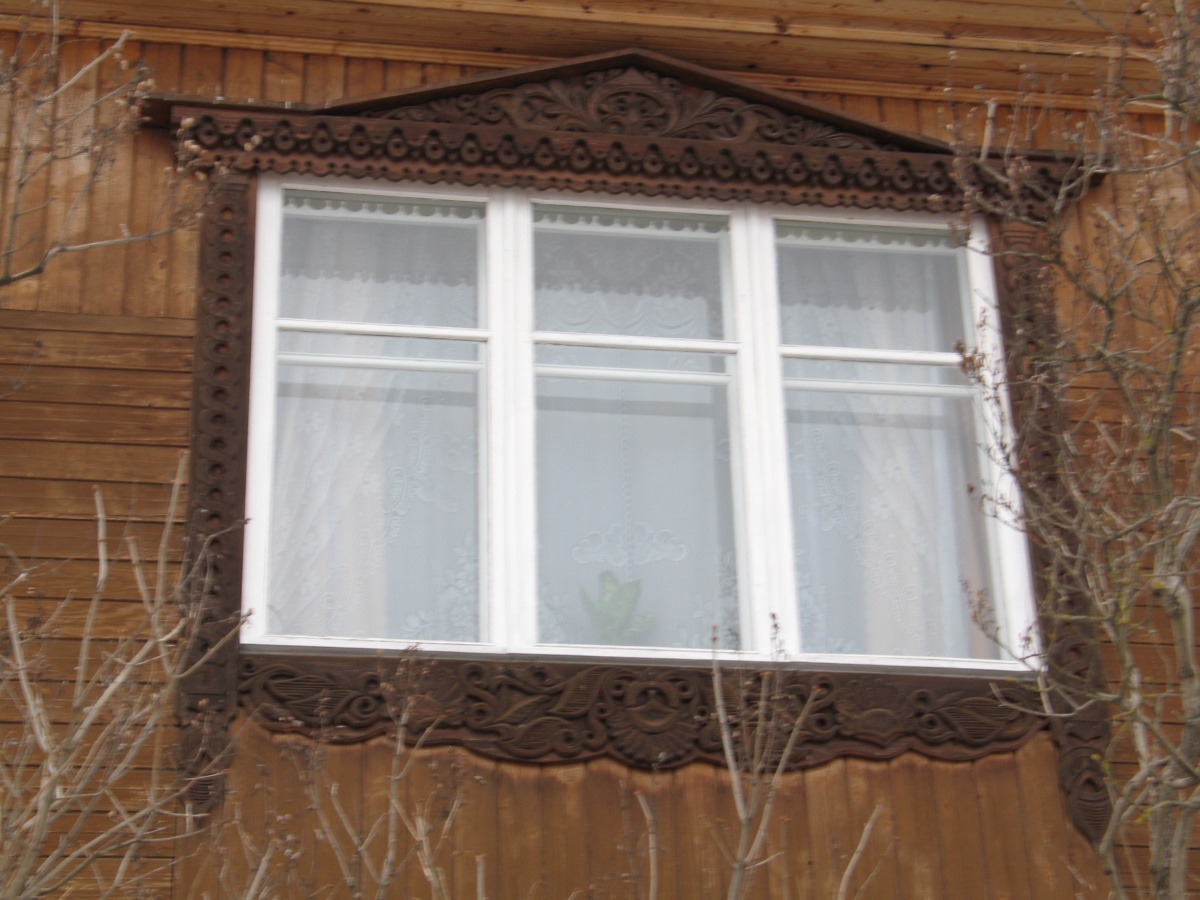 Углич, Левый берег