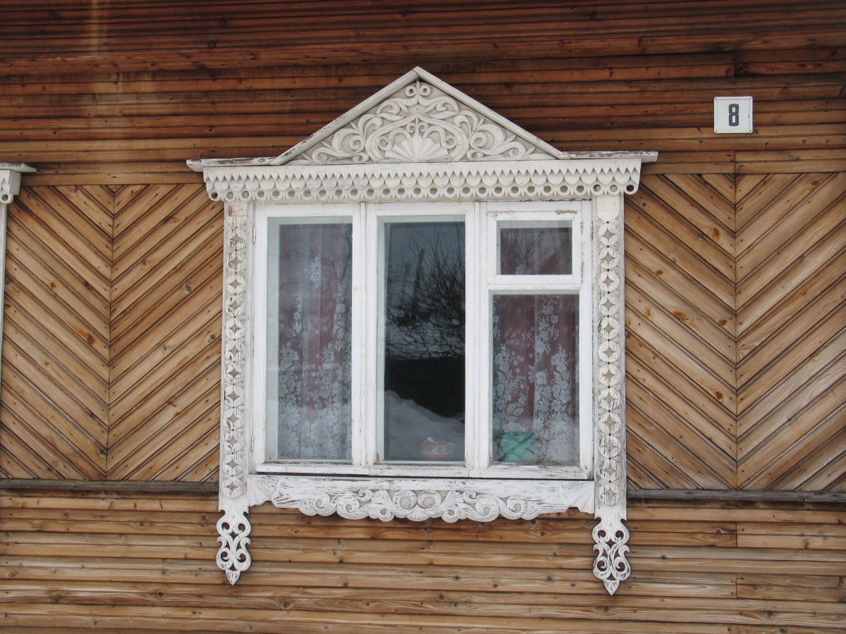 Углич, Левый берег