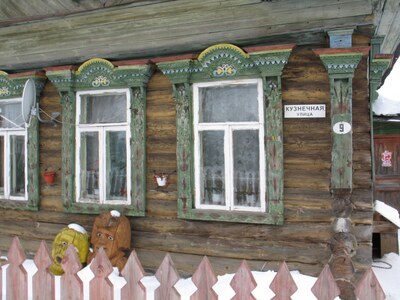Углич, Левый берег