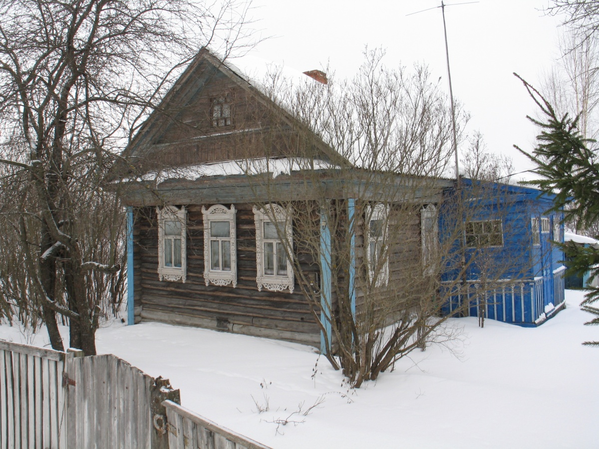 Углич, Левый берег