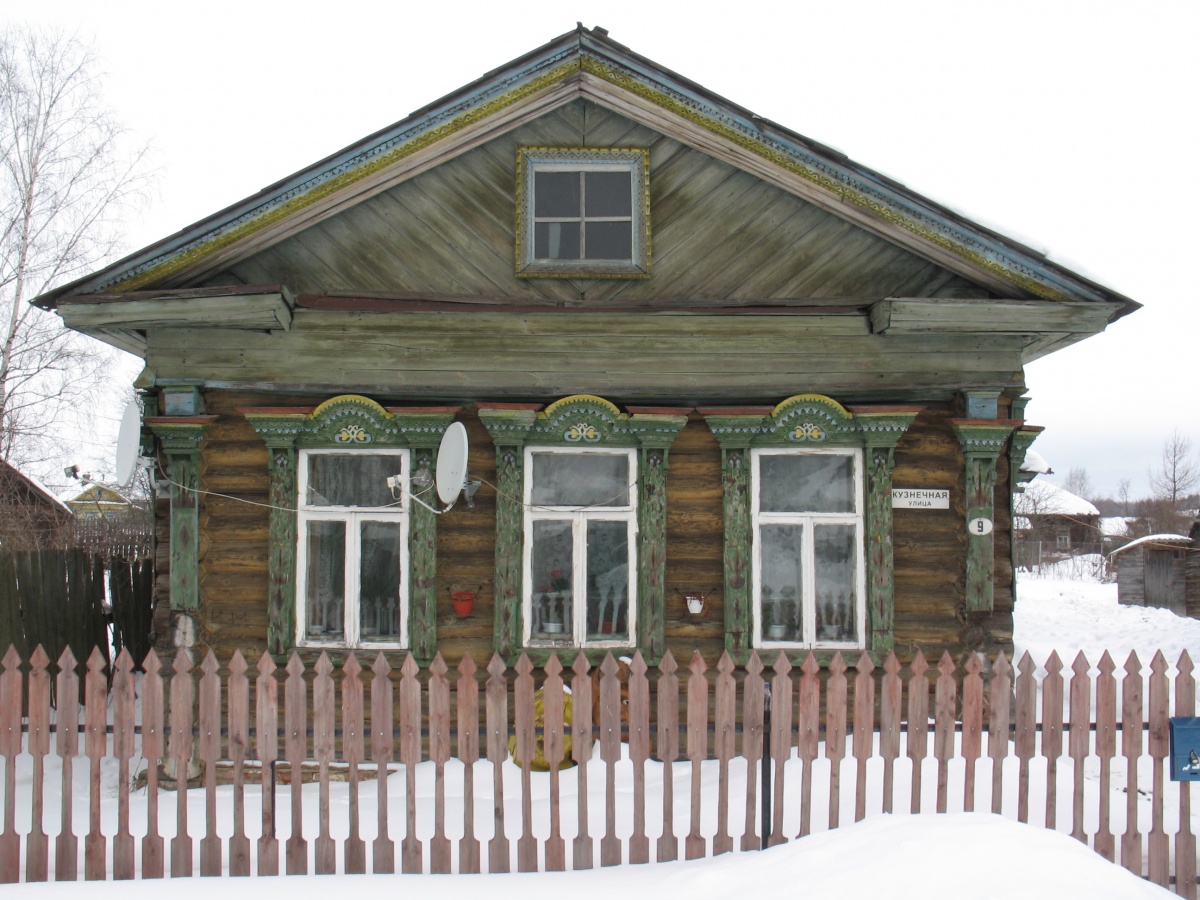 Углич, Левый берег