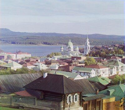 Вид на г. Златоуст с запада. Осень 1909 года