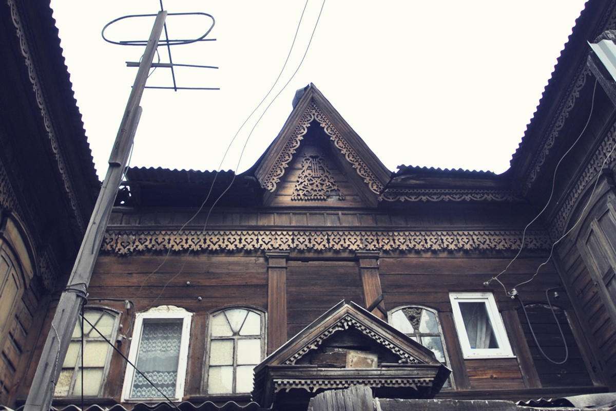 Очень красивый дом с необычной резьбой, Иркутск