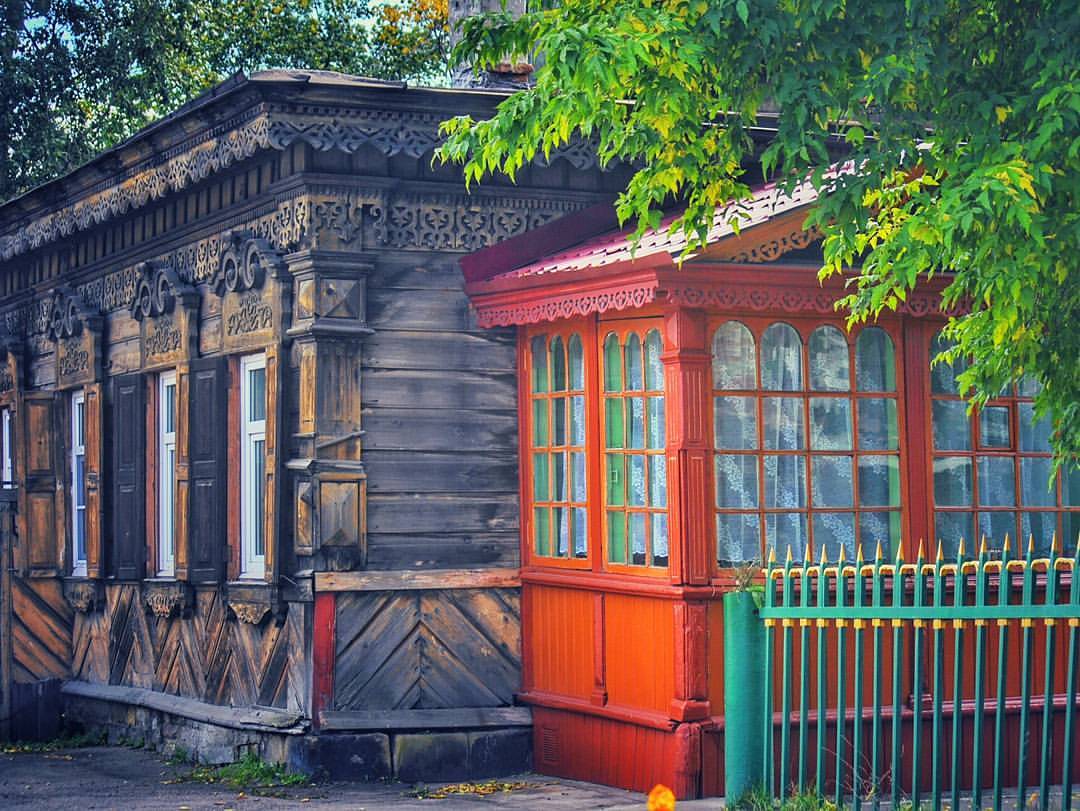 "Когда люди бегут мимо вот таких уютностей, мне хочется остановить их. Xорошо, что это можно делать через фото"