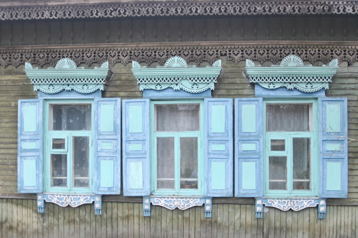 Красивый деревянный дом в Иркутске