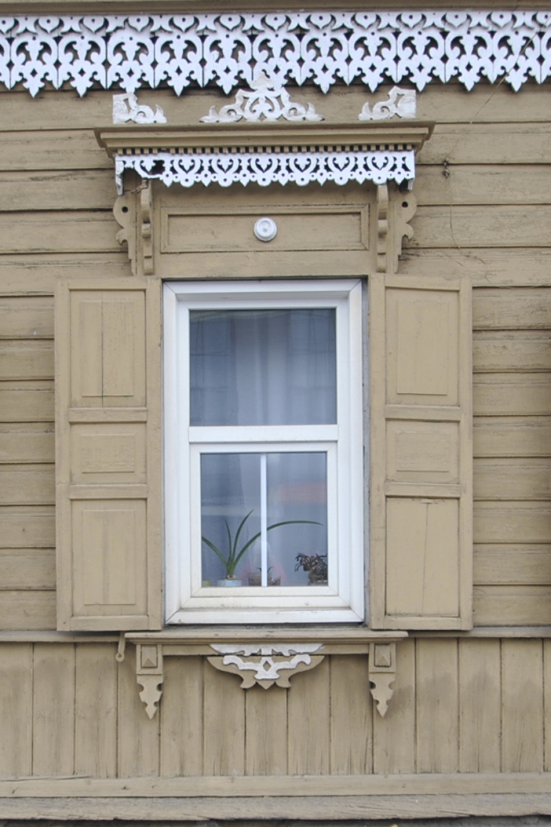 Красивый деревянный дом в Иркутске