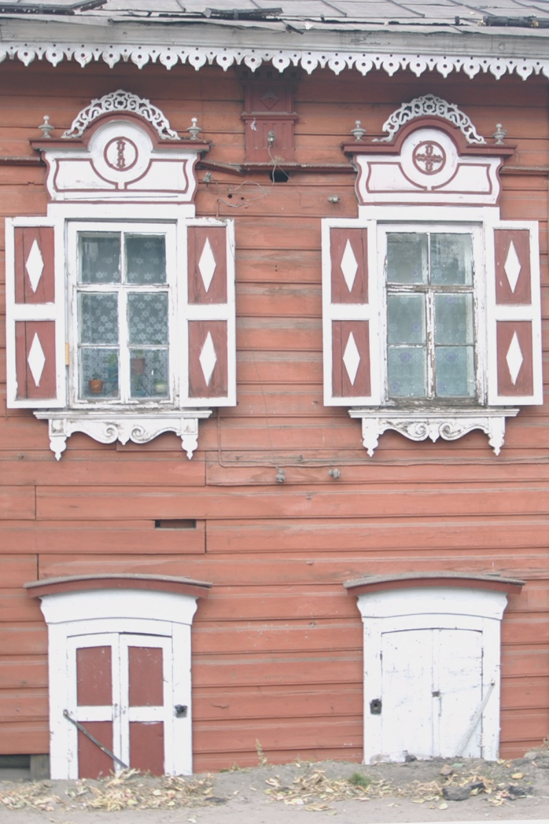Красивый деревянный дом в Иркутске