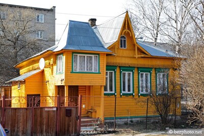 Деревянный модерн в г. Кимры (Тверская обл.)