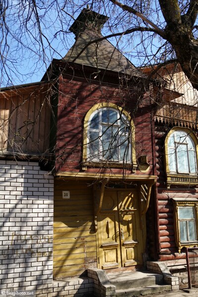 Деревянный модерн в г. Кимры (Тверская обл.)