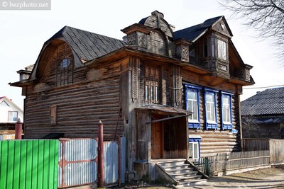 Деревянный модерн в г. Кимры (Тверская обл.)