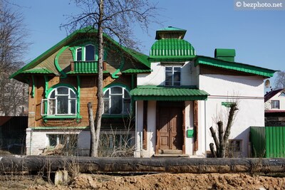 Деревянный модерн в г. Кимры (Тверская обл.)