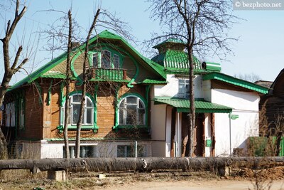 Деревянный модерн в г. Кимры (Тверская обл.)