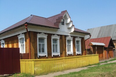 Дома и окна Тары