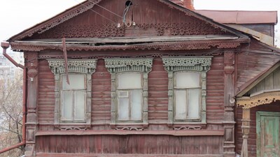 фасады жилых домов на улице Кураева в пензе