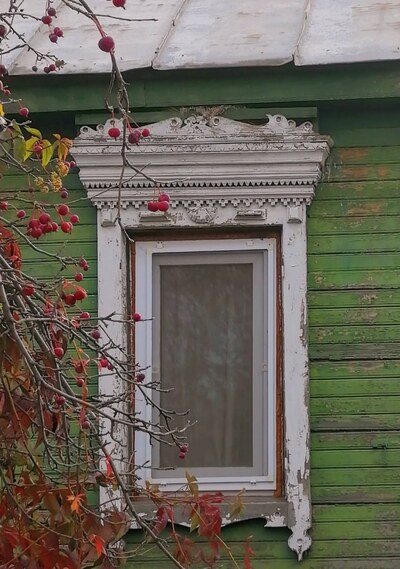 Деревянный резной наличник