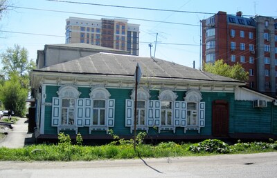 ул. Красных зорь, д. 16