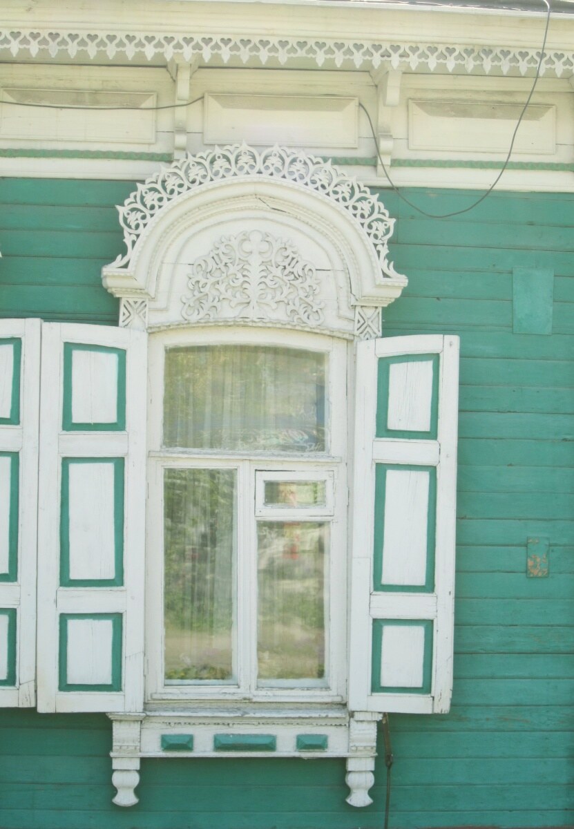 ул. Красных зорь, д. 16
