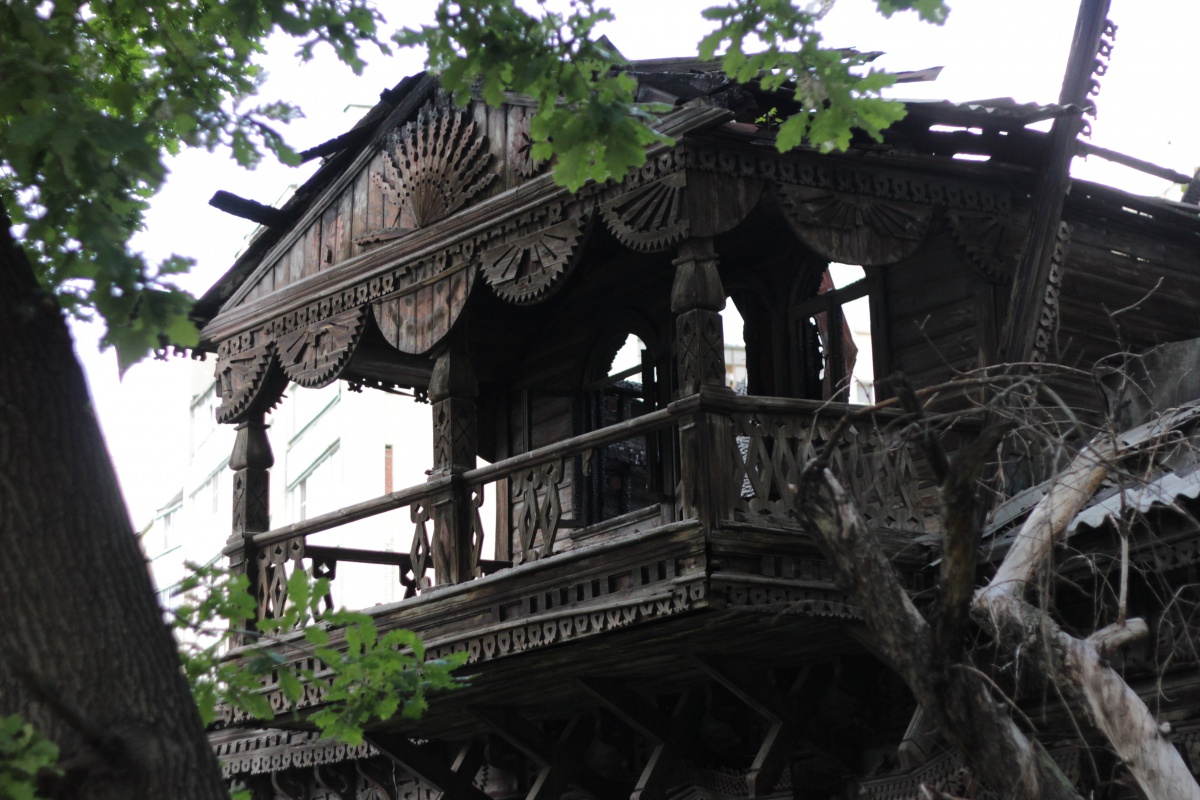 Цветной бул., 6