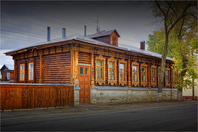 Старинный дом в хорошем состоянии. Елец.